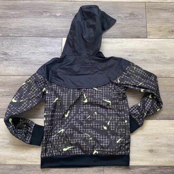 Nike Windbreaker - Picture 4 of 9